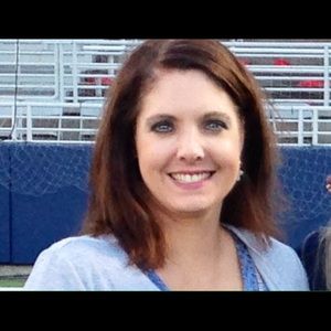 Meet your Posher, Holly