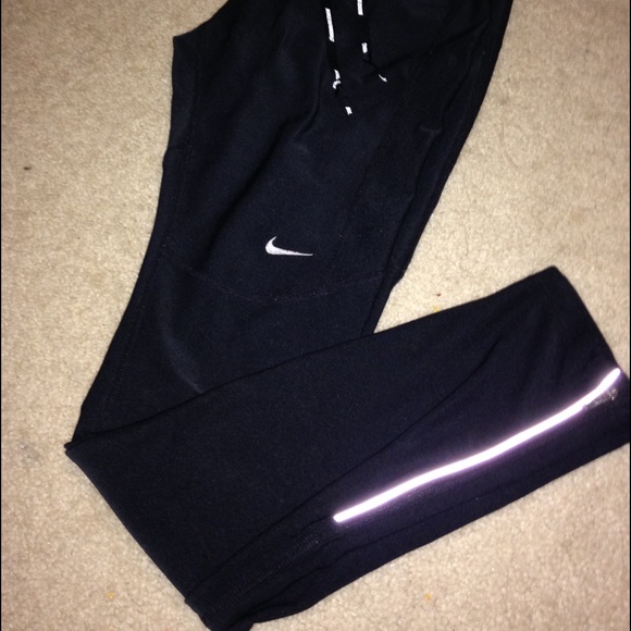 Nike Pants - Nike dry fit athletic leggings M