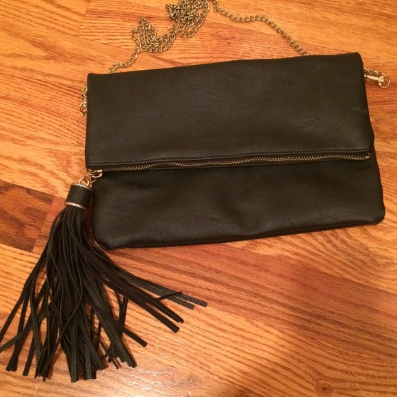 Black crossbody purse with fringe zipper