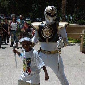 Meet your Posher, Syncere