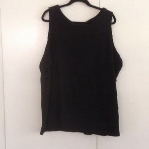 Black tiered lace sleeveless top