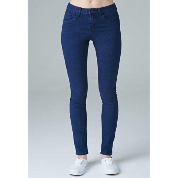 SALE ❄️ F21 // Mid-Rise Skinny Jeans