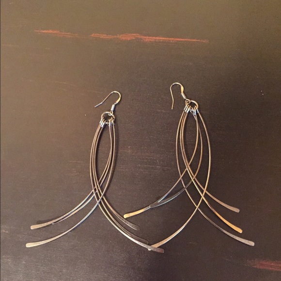BEBE Earrings worn once - Picture 2 of 2