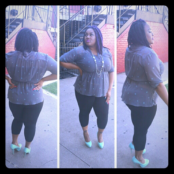 Gray Mossimo Supply Co. blouse