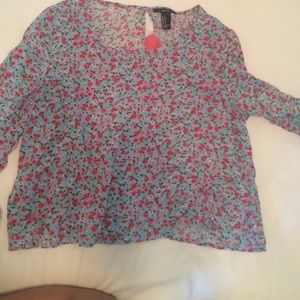 flowery long sleeve crop top
