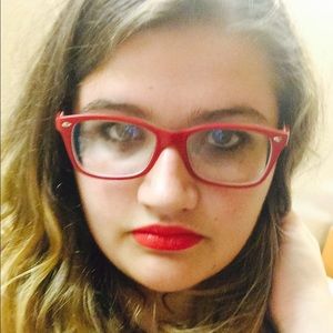 Meet your Posher, Kelsey