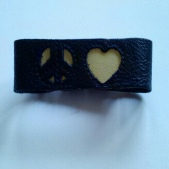 Leather Peace & Love  bracelet