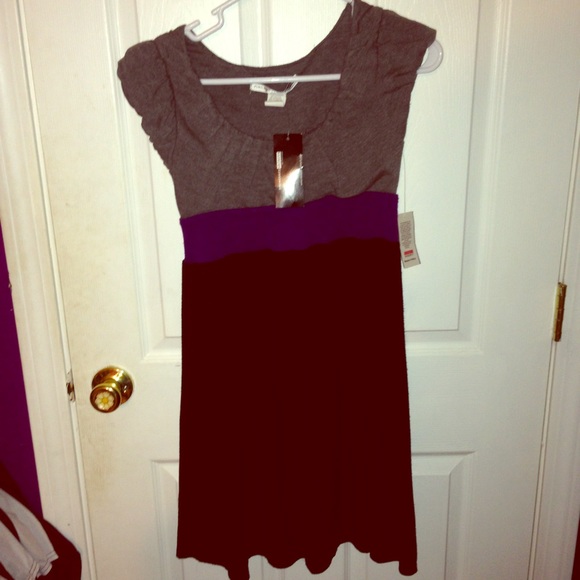 Very cute dress!