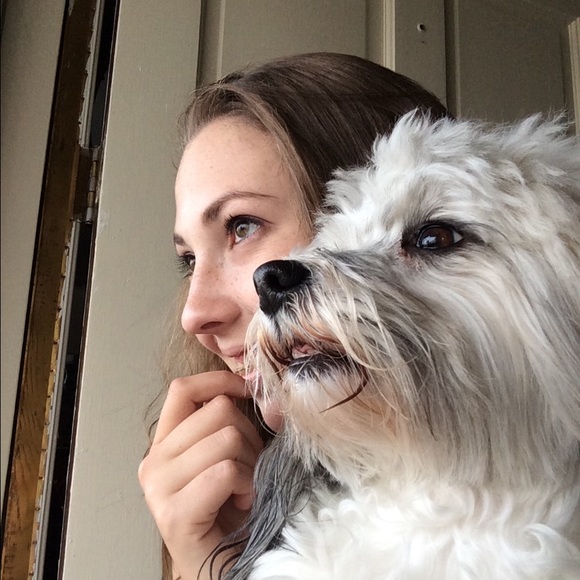 Meet your Posher, Emma