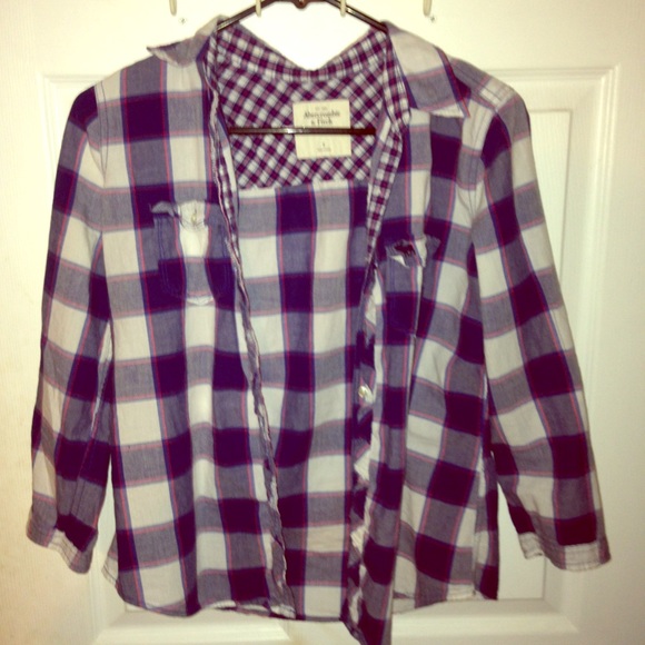 Abercrombie & Fitch Tops - Cute flannel!