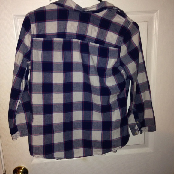 Cute flannel! - Picture 2 of 2