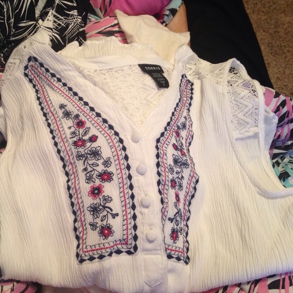 BRAND NEW: torrid tank top ON HOLD