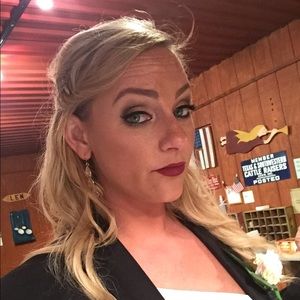 Meet your Posher, Kristin