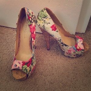 NEVER WORN! Floral heels