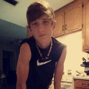 Meet your Posher, Dustin