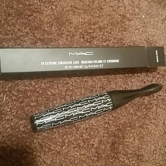 In Extreme Dimension Lash Mascara