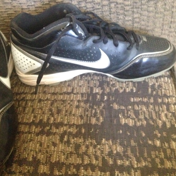 nike baseball shoes