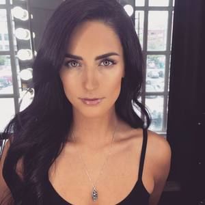 Meet your Posher, Tayja