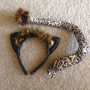 • EAR & TAIL COSTUME •