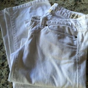 Gap women's white jeans
