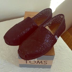 TOMS BLACK GLITTER FLATS!!!  Brand new!!