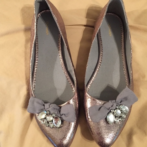 Blingy flats