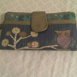 Fossil Wallet with Owl and Green Interior