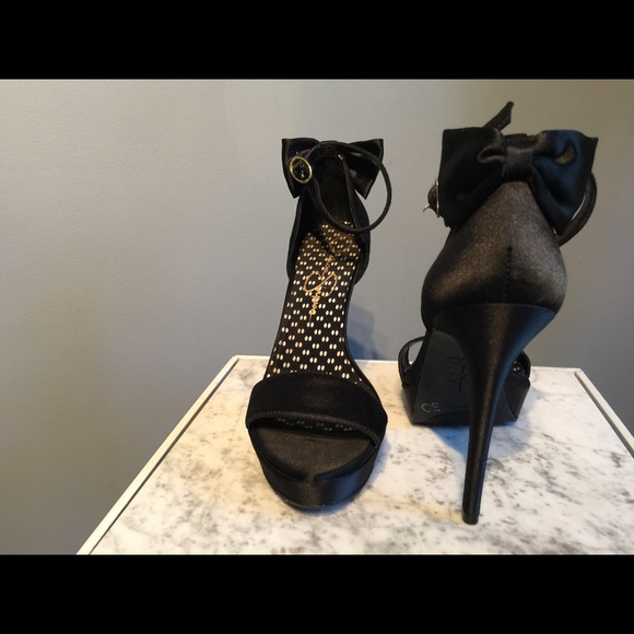 Super cute Jessica Simpson heels - Picture 2 of 2