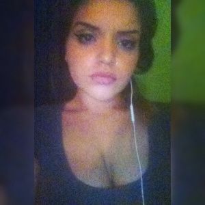 Meet your Posher, Mayra