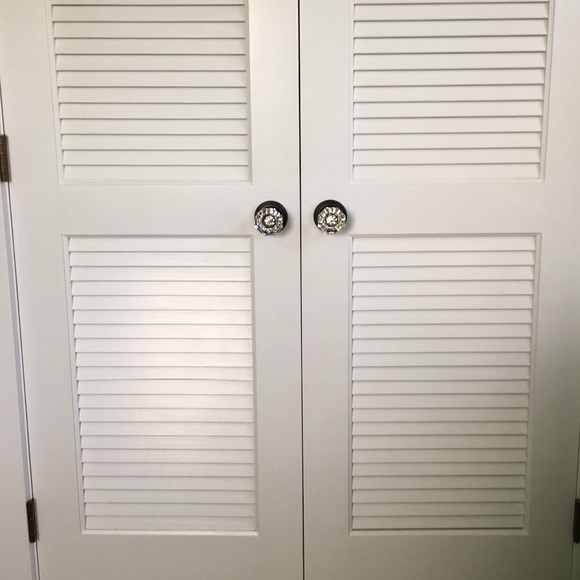 Meet your Posher, Liz - Picture 2 of 2