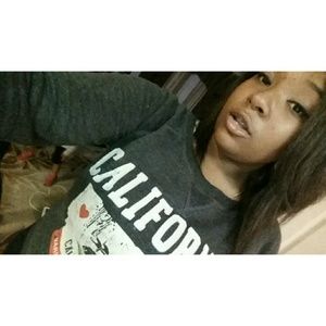 Meet your Posher, Alexia