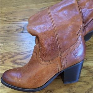 Frye women's tall tan boots, size 7.