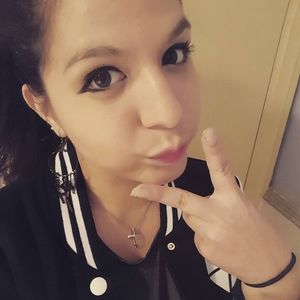 Meet your Posher, Valentina