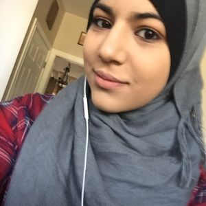 Meet your Posher, Fatima