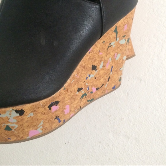 Divided Wedges - Picture 2 of 3