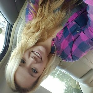 Meet your Posher, Crystal