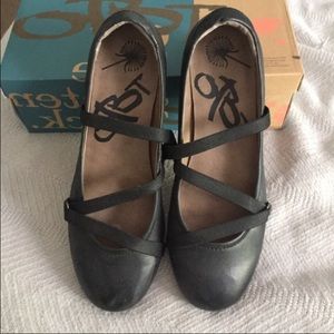 Brand new OTBT Mardmore flats size 7 1/2