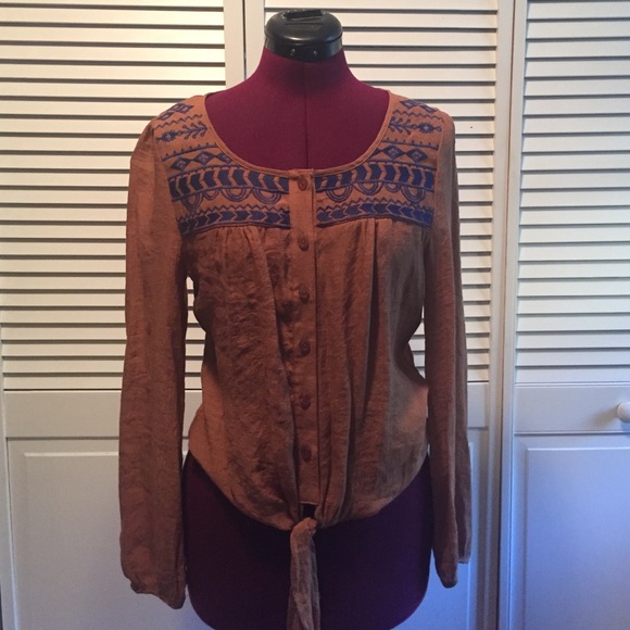 Long sleeve tribal print top