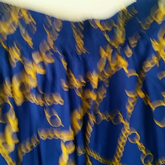 Short - Picture 2 of 2