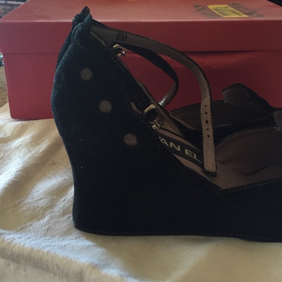 Vaneli Wedges Size 6 Brand New - Picture 2 of 4