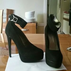 Faux Suede Platform ankle strap Pump