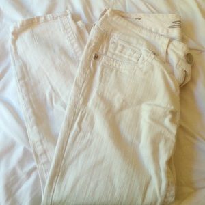 Seven White Skinny Jeans!