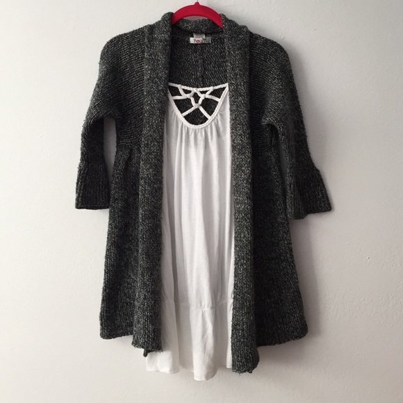 Sweaters - ᴼᴾᴱᴺ ᶠᴿᴼᴺᵀ ˢᵂᴱᴬᵀᴱᴿ