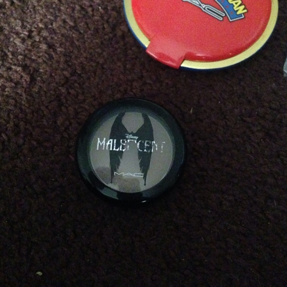 MAC Maleficent Sculpting Powder 'Sculpt'