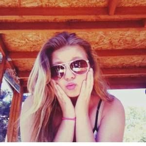 Meet your Posher, Kaitlyn