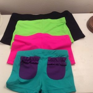 Girls dance hot pants