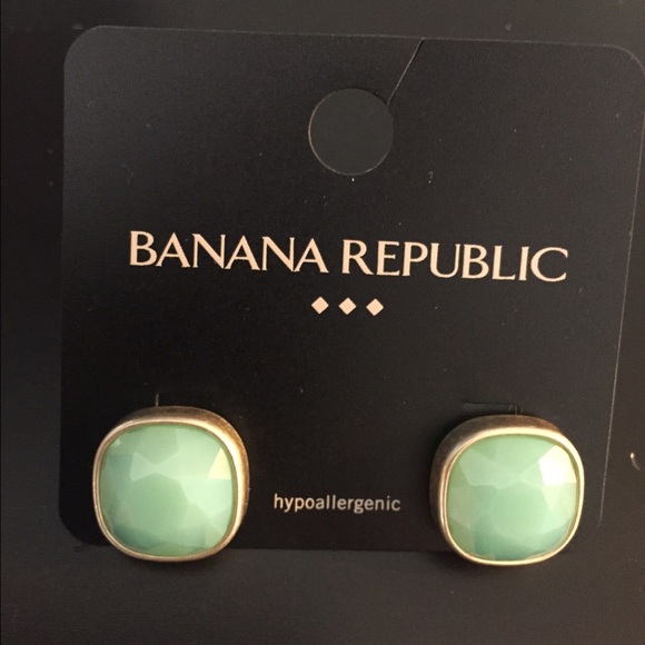 BANANA REPUBLIC earrings