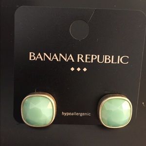 BANANA REPUBLIC earrings