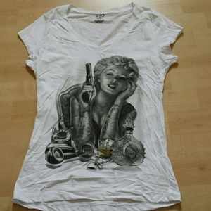 Marlilyn monroe shirt