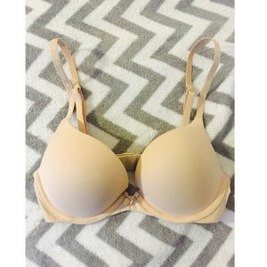 Victoria Secret nude bra
